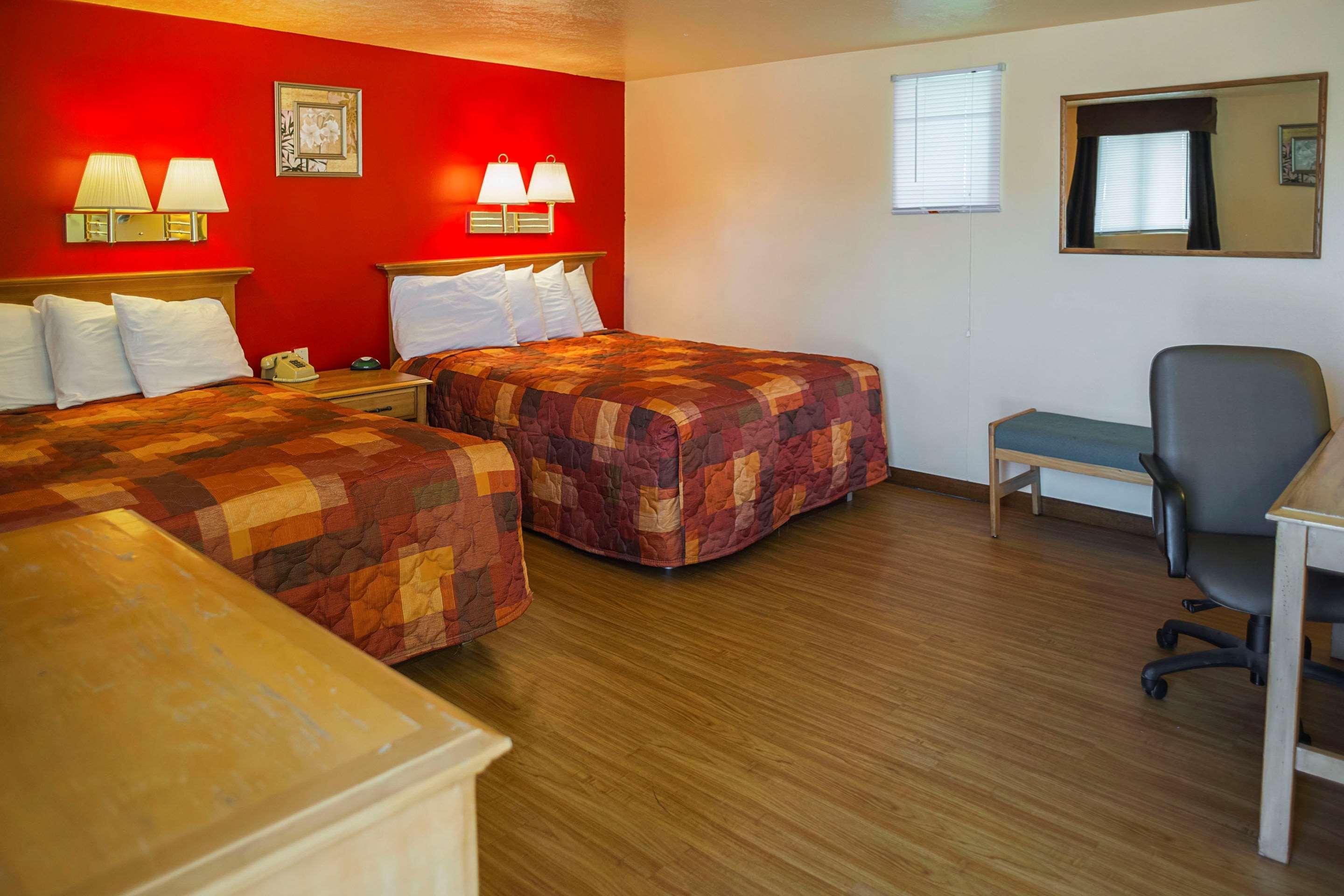 באפלו Rodeway Inn מראה חיצוני תמונה