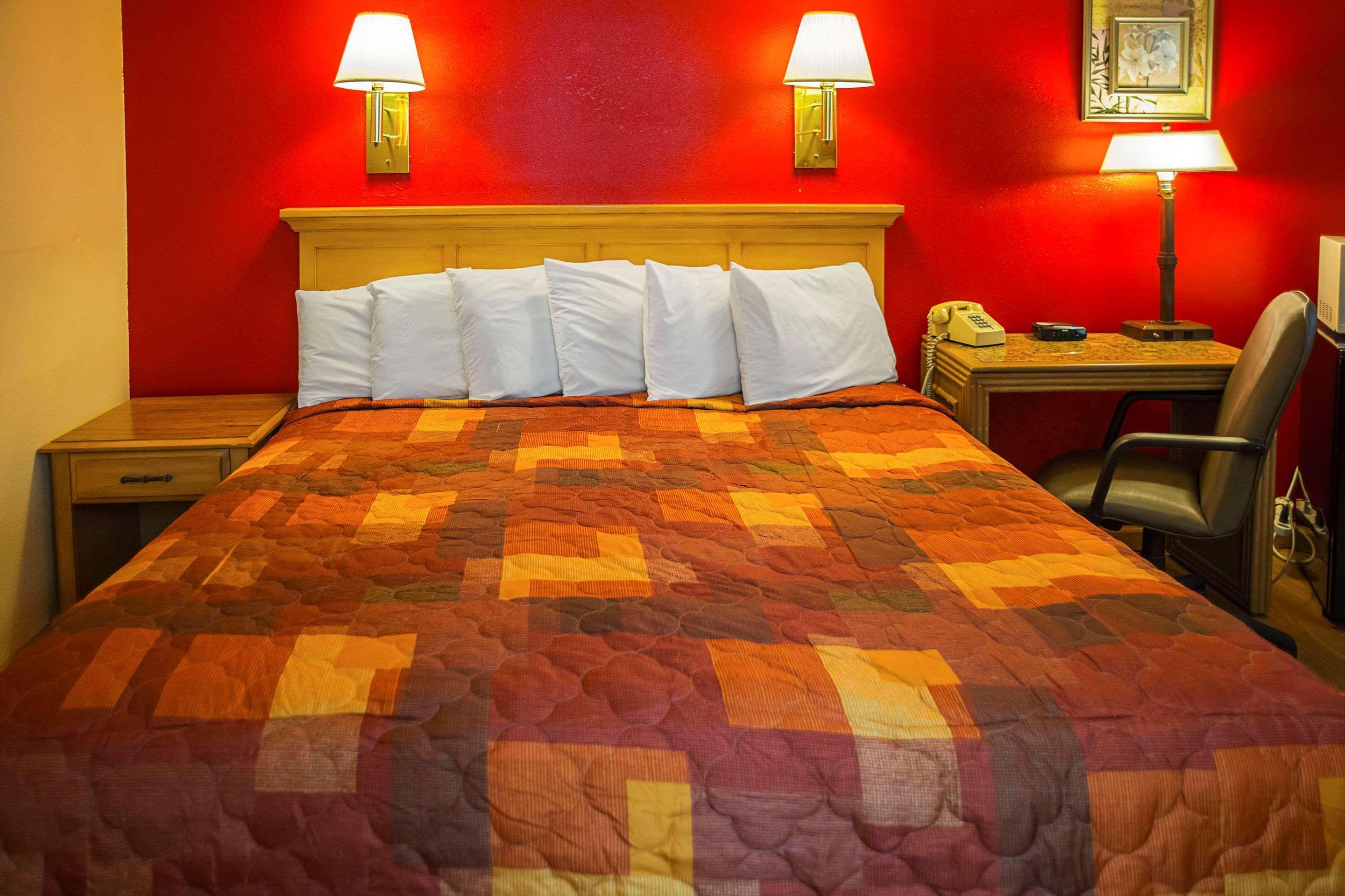 באפלו Rodeway Inn מראה חיצוני תמונה