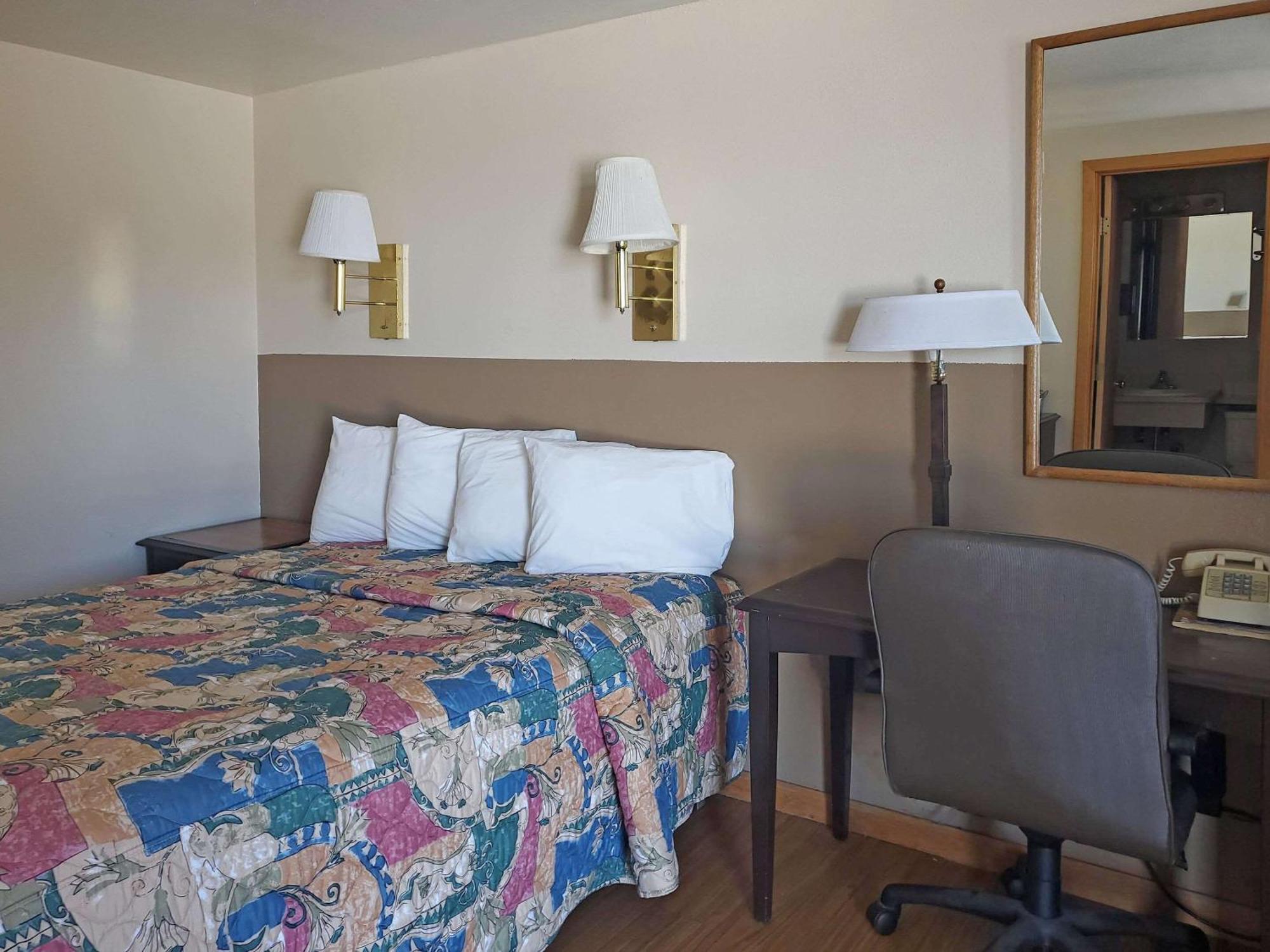 באפלו Rodeway Inn מראה חיצוני תמונה