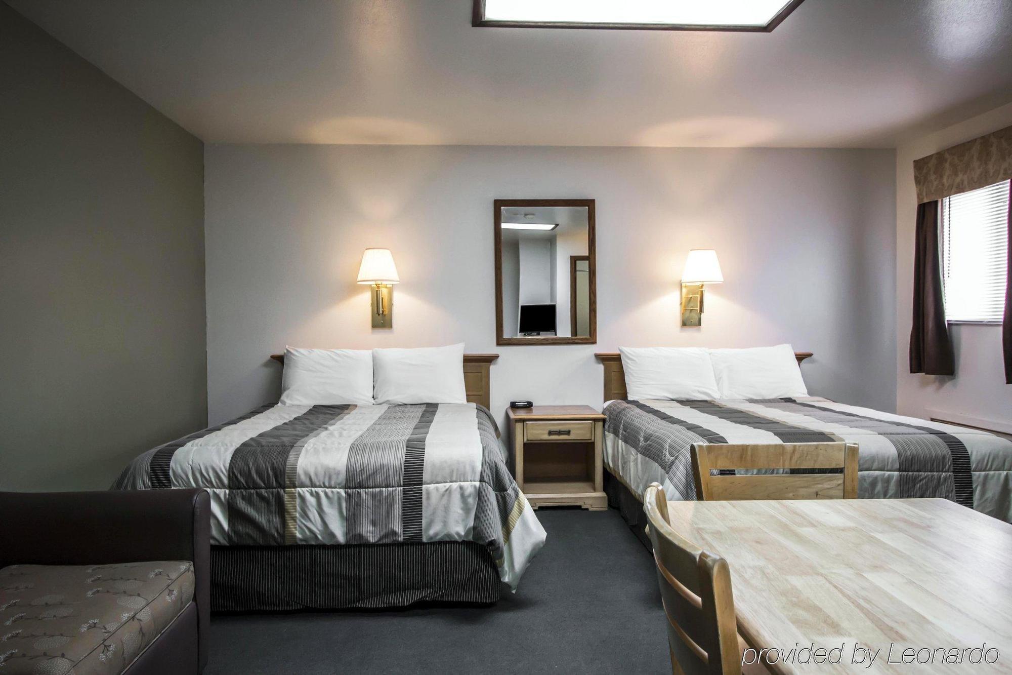 באפלו Rodeway Inn מראה חיצוני תמונה